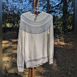EUC Gap Pullover Beautiful Sweater